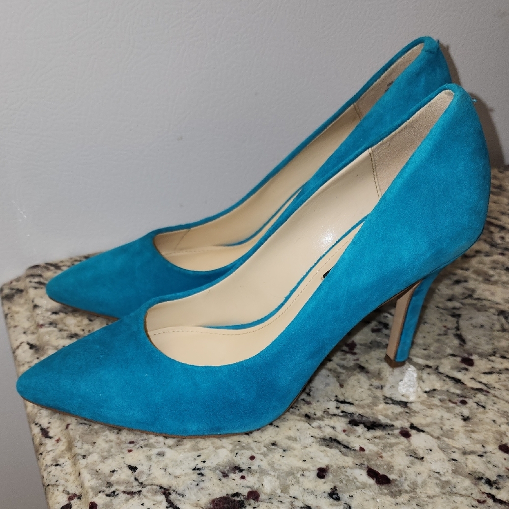 NEW Nine West Blue Suede Pumps 3.75 Inch Heels Women's Size 6
